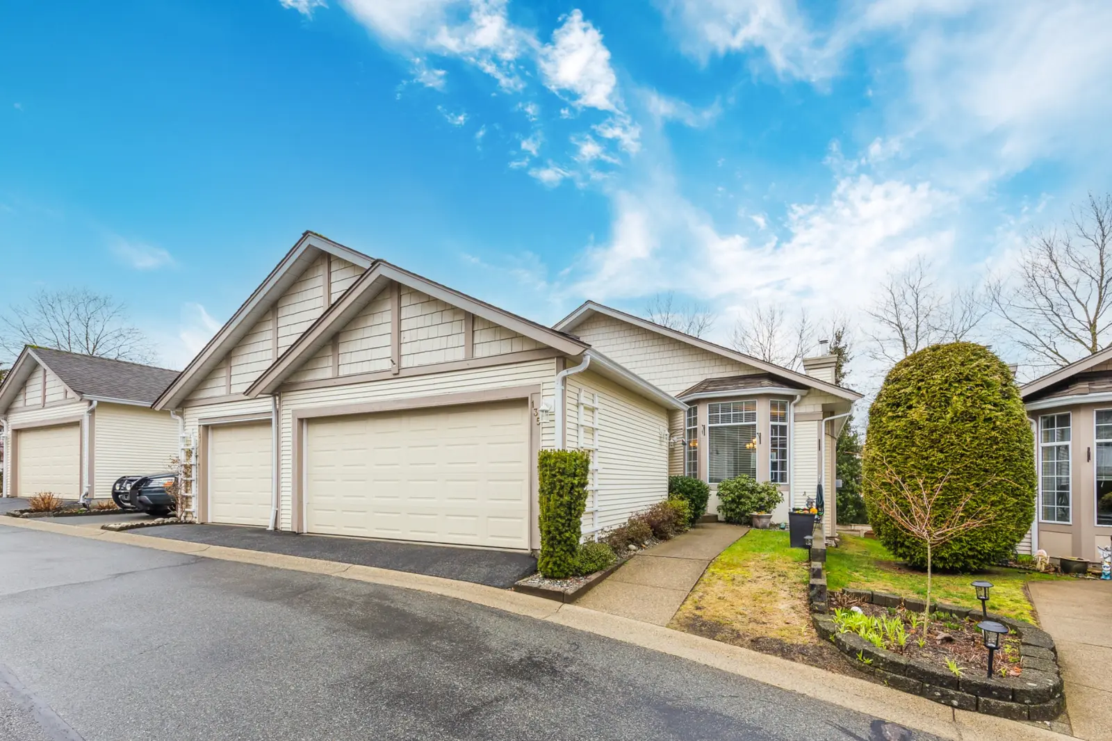 Sold Townhome in Queen Anne Green, Walnut Grove